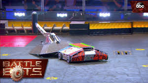 Beta Vs Lucky Battlebots Youtube