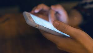 Revenge porn : les images de Griveaux, Manaudou, Lawrence ont-elles disparu  en ligne ? | France Inter