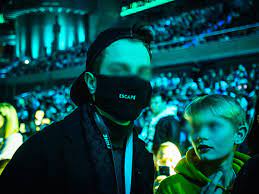 Użytkownik kamerzysta aww(@studzinska1) stworzył krótki film na tiktok z muzyką dźwięk oryginalny. Kamus Wszystko Dla Fejmu I Hajsu Jak Lukasz W Patologiczny Youtuber Zostal Gwiazda 12 Latek