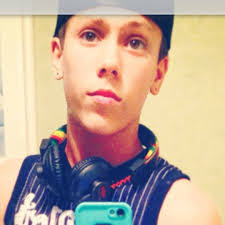 Brian Derose's Instagram, Twitter & Facebook