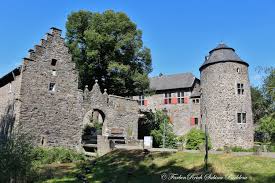 Frequently asked questions about seitenblick im haus zum haus. Haus Zum Haus Farbenreich Weblog