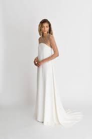 How To Accessorize Bridal Trends Pearls Wedding Dresses Modern Wedding Dress Wedding Dress Inspiration