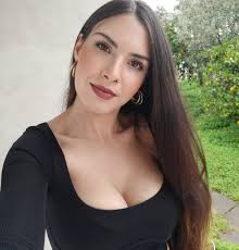 Hola, Como estas? En línea 🟢