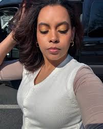 Hey everyone! My name is Mariah Burke-Porter, I'm 29 years old and I am  your first Miss East Indianapolis! I am very excited to compete at Miss IN  USA this weekend! In