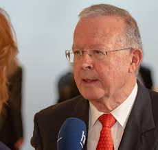 Karl Starzacher (Politiker)