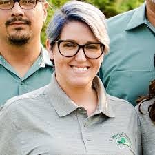 Heather Blocher's Instagram, Twitter & Facebook