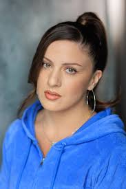 Delete if not allowed. For those who are looking to shoot in the style of  Old Hollywood glam, I recommend Paolo Ciccone :)) He also does headshots ;)