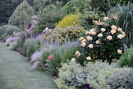 Dans Le Calvados Un Jardin De Reve Jardin De Reve Jardins Jardin Massif