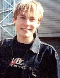 Lavigne captioned the set of photos, rocking out with her band and boyfriend, mod sun, who she worked on the song with. Who Is Avril Lavigne Dating Avril Lavigne Boyfriend Husband