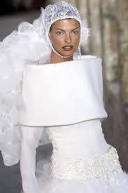 On march 5th 1984, the designer lagerfeld joined chloé in 1964 while continuing to design for chanel. 100 Of Karl Lagerfeld S Best Chanel Runway Moments Karl Lagerfeld Chanel Designs