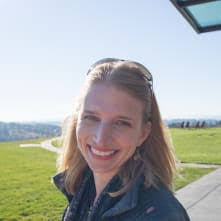 Daryl Oakes's Instagram, Twitter & Facebook