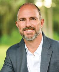 Sandy Lee Salazar, Insurance Broker