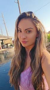 Sidney Rees's Instagram, Twitter & Facebook