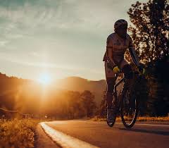 4 wochen vor der jeweiligen veranstaltung. Race Around Niederosterreich Christoph Strasser Wird Ultra Meister Radsport News Com