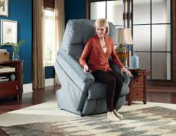 The functions are controlled either manually or through a control panel for powered recliners. Power Lift Chairs La Z Boy Of Ottawa Kingston