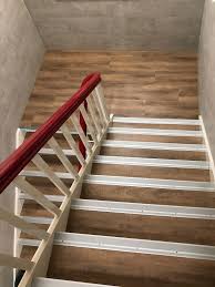 Bei fliesen24.com finden sie preiswerte lösungen für ihre treppe. Wandfliesen Und Designbelag In Treppenhaus Mathias Hingst