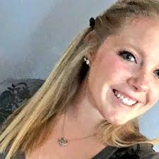 Kaitlyn McElheny (@kaitmcelheny)