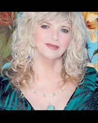 Lauri Day & Sarah Jenkins (@twobroadcasters) • Instagram photos and videos