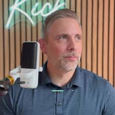 Nicholas Hecht's Instagram, Twitter & Facebook