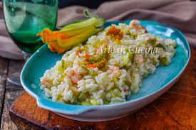 Risotto gamberi e fiori di zucca. Risotto Con Gamberetti E Fiori Di Zucca Ricetta Veloce E Leggera