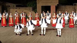 Esperta di danze tradizionali greche con esperienza pratica dal 2007, quando ha iniziato ad insegnare tsifteteli alla miosotys dans accademy a limite. Non Perdetevi Lo Spettacolo Notturno Di Danze Tradizionali Greche Recensioni Su Teatro Della Danza Dora Stratou Atene Tripadvisor