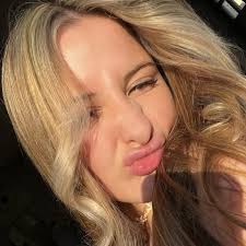 Ella Gregory (@_ellagregory) • Threads, Say more