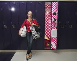 With all the necessities from wallpaper, to a mirror, to a pencil holder and a white board, you'll be organized and. 43 Wallpaper For Lockers For Girls On Wallpapersafari