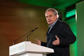 Zapatero, desesperado por el escándalo de Plus Ultra, busca nuevos clientes para la agencia de sus hijas