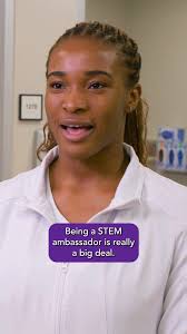 Let's kick off #NationalNutritionMonth with a bang as we celebrate one of  our stellar alums! Sarah Gallander '99, certified functional nutrition  counselor and owner of The Wellness Matrix, originally was a pre-med