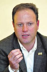 Ho t e l Re v i ew Ho t e l Re v i ew We l c o m e Aw a rd s We l c o m e  Aw a rd s