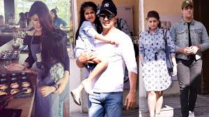 It S All About Family And Kids For Akshay Kumar Twinkle Khanna On Weekends Actor akshay kumar family members with wife twinkle khanna, son aarav kumar, daughter nitara photos & biography. akshay kumar twinkle khanna