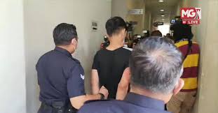 Pelakon dan pengarah, datuk farid kamil ditegur mahkamah majistret di sini, hari ini supaya tidak mengeluarkan pengarah filem v3: Kompleks Mahkamah Petaling Jaya Petaling Jaya Selangor Malaysia Law Enforcement Agency Facebook