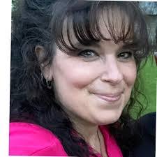 Cathy Grow's Instagram, Twitter & Facebook