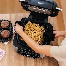 Place burger patties in air fryer basket and sprinkle with seasoning. Ninja Foodi 5 In 1 Indoor Grill Air Fryer Review Hgtv
