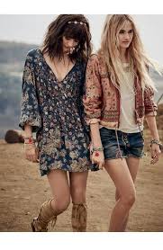 Pin By Zefinka Stylish Outfits On Boho Chic Outfits Bohemian Chic Fashion Boho Fashion Bohemian Boho Outfits
