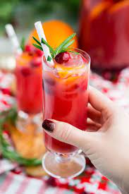 This christmas tipple is good with or without booze, making it perfect for a celebration with friends and family of all ages. Christmas Punch Recipe 8 Madamelefo