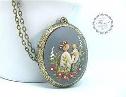 Mom Locket Necklace Unique Mothers Day Gift Ideas Gift Ideas Clay Jewelry Polymer Clay Jewelry Mom Locket
