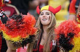 Fanpagina van de rode duivels! Knappe Belgische Fan Gaat Wereld Rond Overweldigend Het Nieuwsblad Mobile