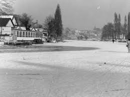 The film was probably shot in the early days of january 1963. Amazing Flashback Video From 1963 Shows When Chester Was So Cold You Could Drive Across The River Dee Cheshire Live