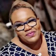 That lady really looked at Las Alonzo and said, “You keep saying “we” about  your connection to the Black Community, but you're Cuban.” 🙈🤦🏿‍♀️