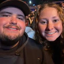 Hiiii! I am a photographer from Wyoming but my family and I are relocating  to Maine for my husband's work!! We were thinking southern/central Maine  BUT it looks like we will be