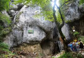 Un sport de ambitie, seriozitate, disciplina sportiva pe terenul de sport cat si in afara lui cladind un viitor invingator! Resurse Turistice Naturale