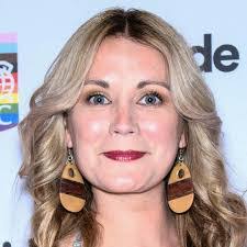 Kimberly Prentice's Instagram, Twitter & Facebook