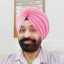 Jeanette Haire's Instagram, Twitter & Facebook