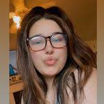 Mandi Richardson's Instagram, Twitter & Facebook