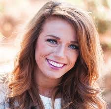 Laura Vanderpool's Instagram, Twitter & Facebook