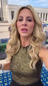 Laura Sutter's Instagram, Twitter & Facebook