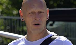 Thomas Schwarze verlängert beim SV Weil