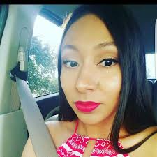 Photographer for grinch theme christmas shoot?