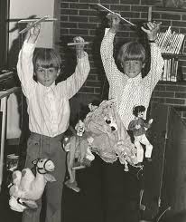 The toy camel helps raggedy ann and andy find their friend, the missing doll, babette, and vanquish some pirates in the process. Emery Hawkins Greedy Animation From Raggedy Ann And Andy